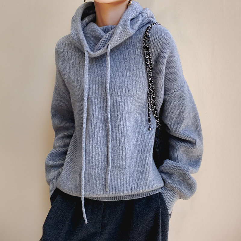 Bella | Cozy Hooded Pullover Style